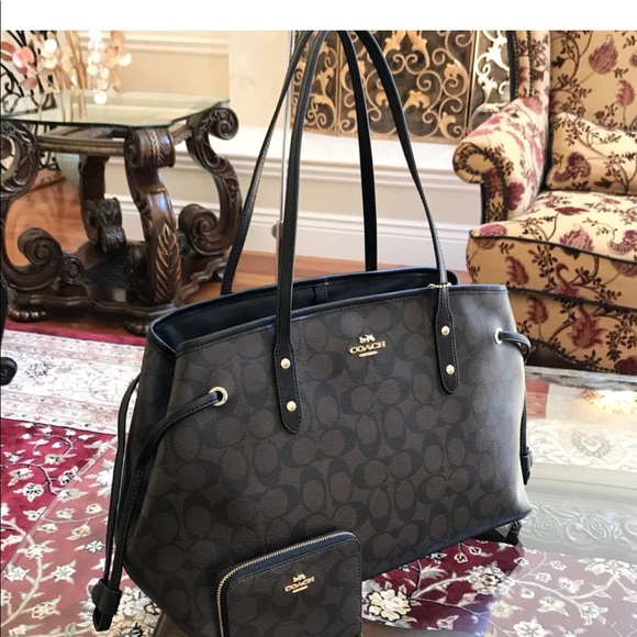 Authentic Coach drawstring handbag&wallet set - Picture 2 of 8